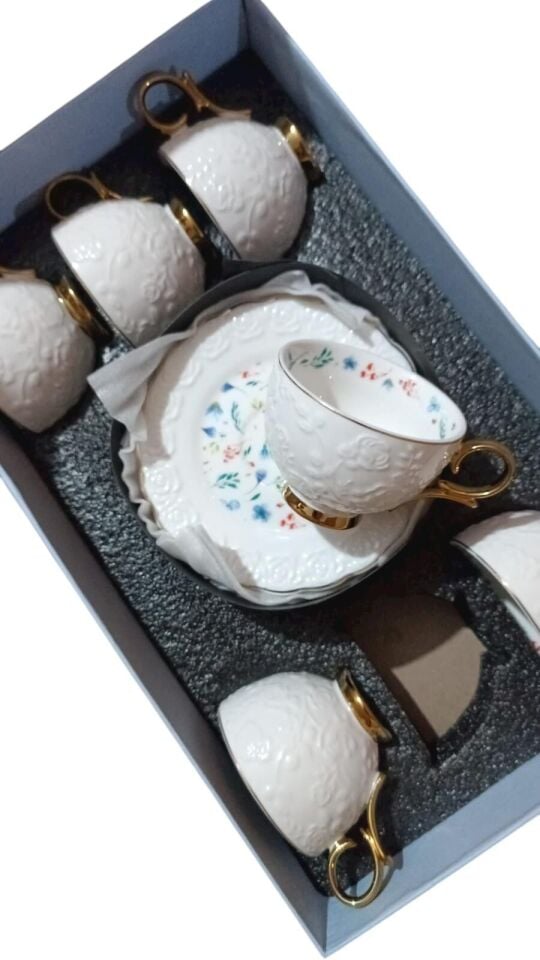 SPR-0369 Kabartma Desenli Çiçek Motifli Gold Detaylı Porselen Kahve Fincan Takımı 6’lı